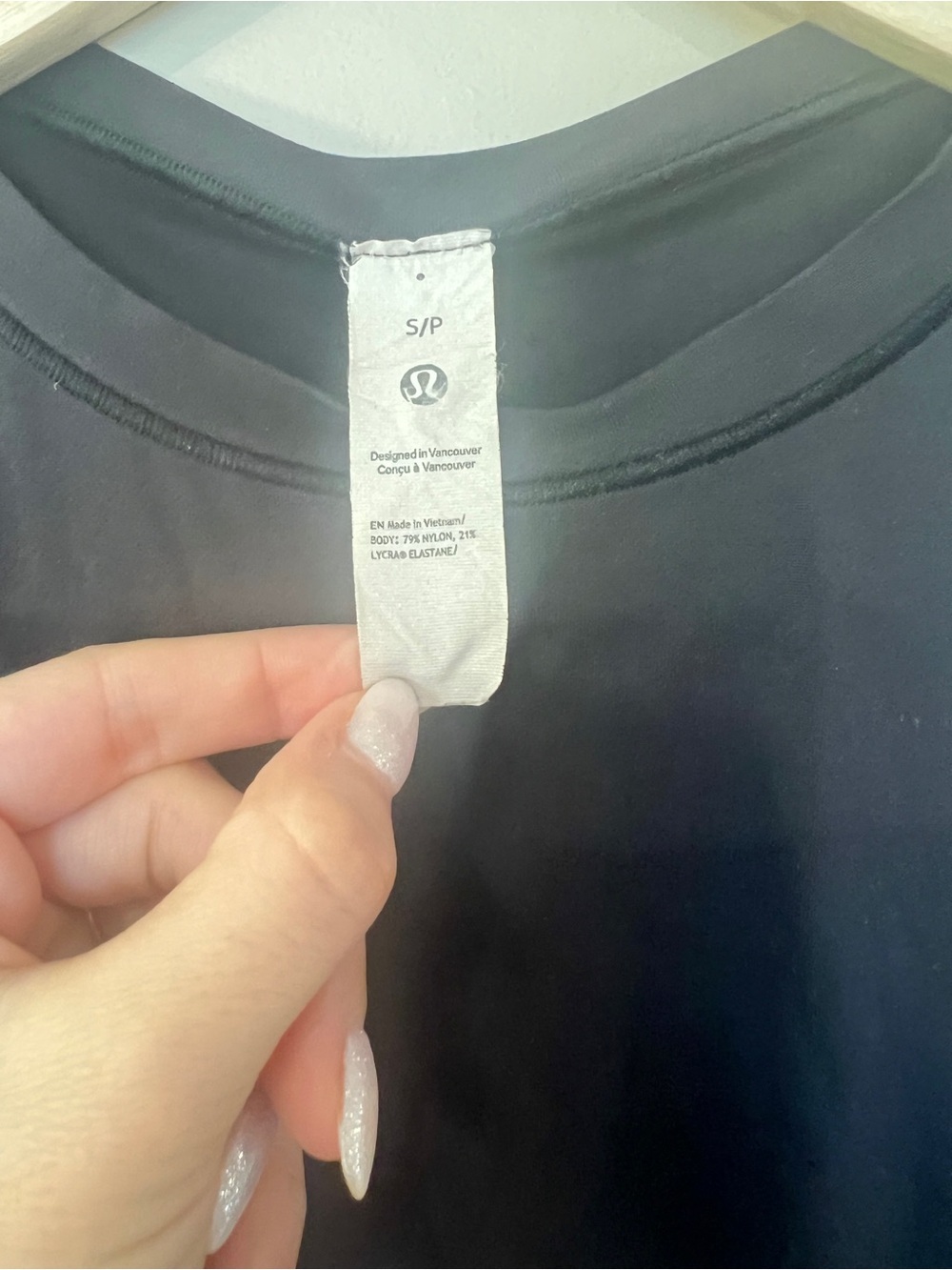 Lululemon Black Long Sleeve Athletic Top Size Small S/P - Picture 3 of 7